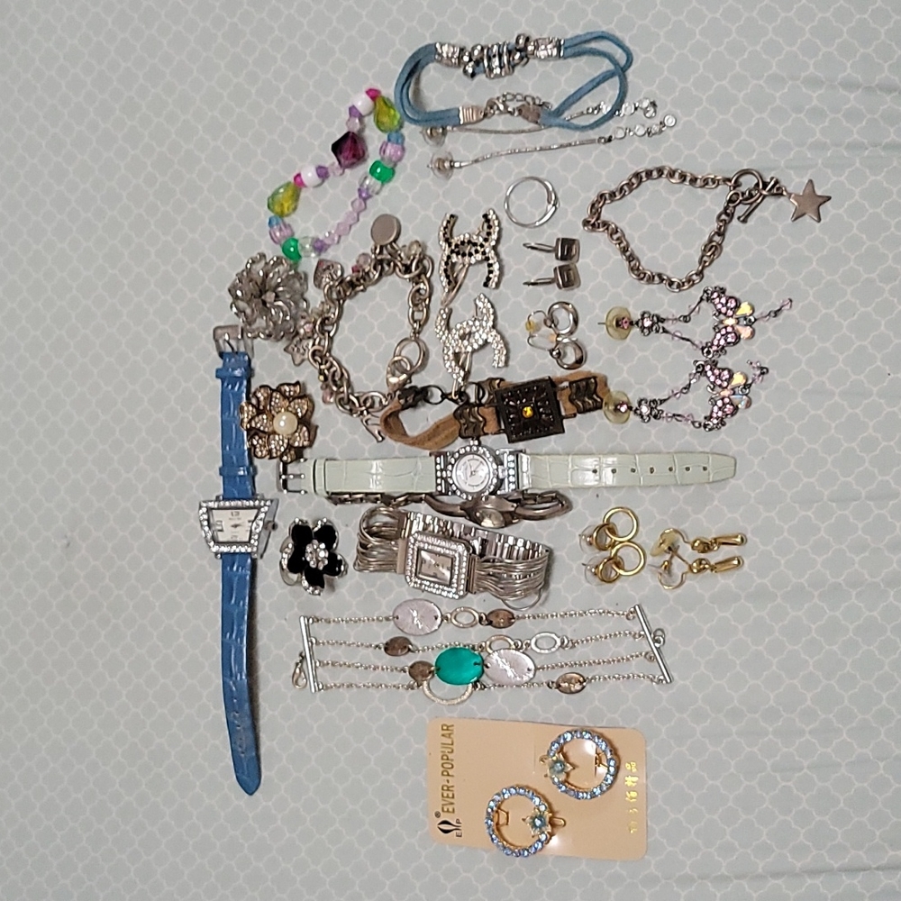 Jewelry And Accessories Bundle